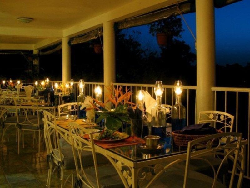 Hotel Mockingbird Hill Port Antonio Esterno foto